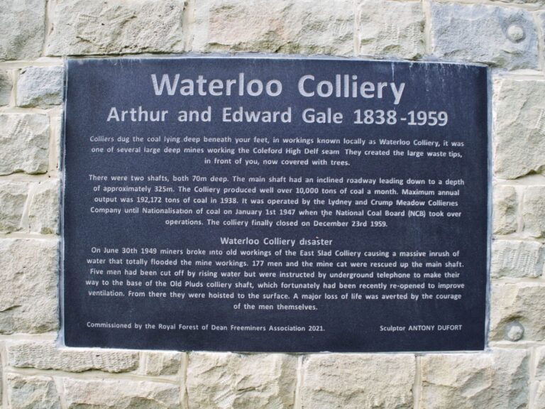 Memorial plaque